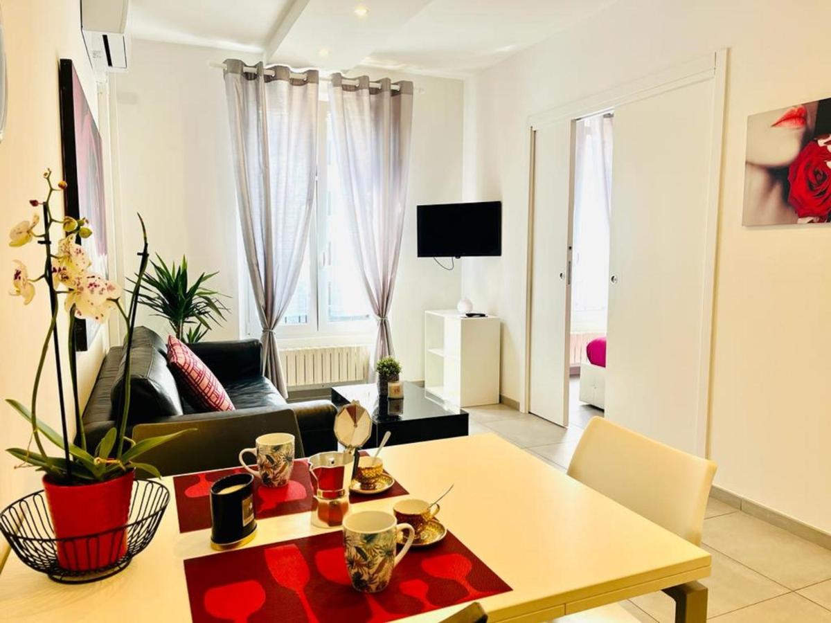 Nice Apartments In The Historic Center فيربانيا المظهر الخارجي الصورة